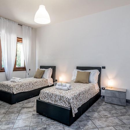 Villa Estia - Nel Cuore Della Valle D'Itria Cisternino Exterior foto